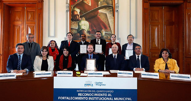 Por quinta vez, reconocen a Puebla por atención a sus ciudadanos