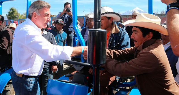 Gali entrega apoyos a 8 mil agricultores con inversión de 36.2 mdp