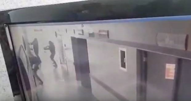 Un comando mató a paciente y policía en hospital de Guanajuato. Foto: Especial.