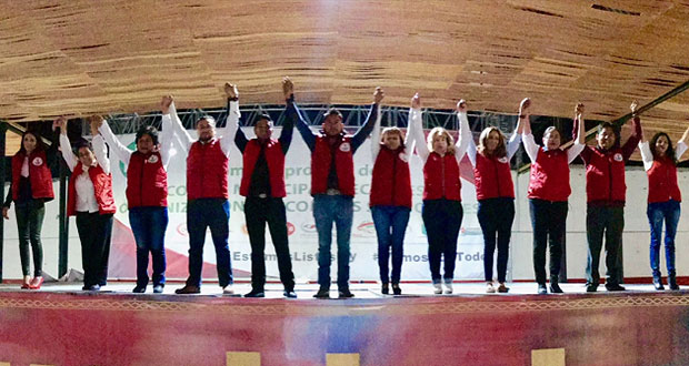 Antorchistas apoyan toma de protesta de comité de PRI en Atlixco