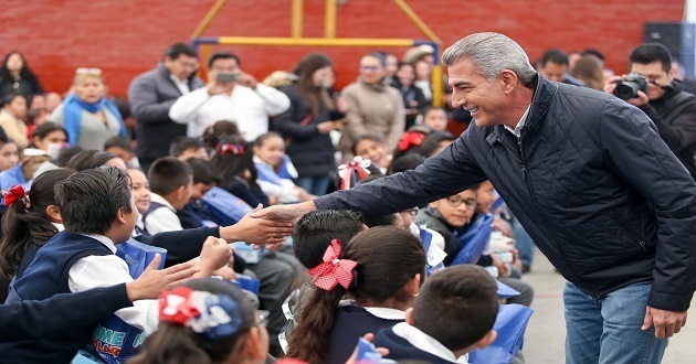 Es prioritario para el desarrollo rescatar los valores: Gali. Foto: Especial.