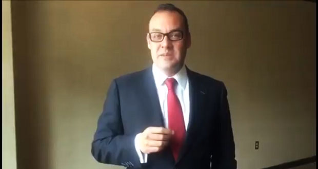 Deloya deja el Inafed para buscar alcaldía de Puebla con el PRI