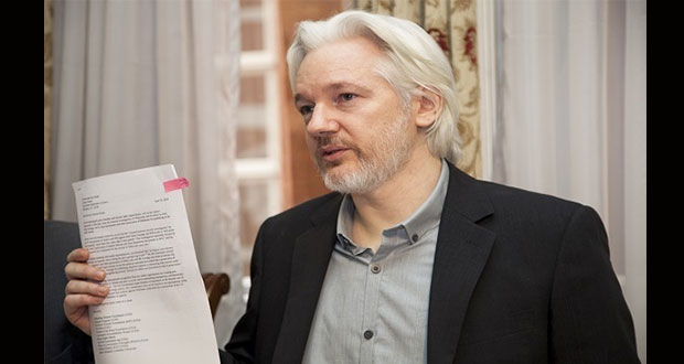Ecuador naturaliza a Assange