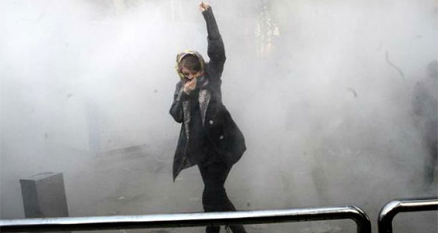 Protestas en Irán suman 21 muertos y más de 450 detenidos