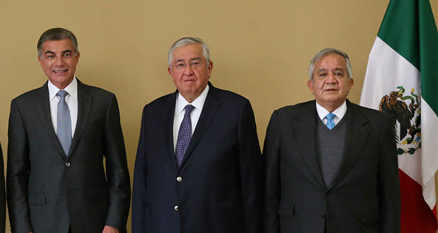 Gali da a Kobashi Oficina del Ejecutivo y a Robledo, Finanzas