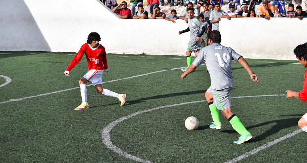 Equipo de Balcones del sur representará a Puebla en fútbol