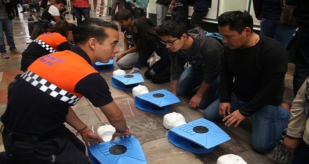 PC de capital capacita a ciudadanía en reanimación cardiopulmonar. Foto: Especial