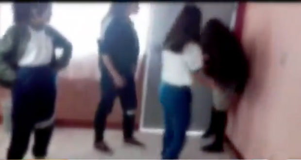 Video de golpiza a niña de secundaria en Hidalgo indigna las redes