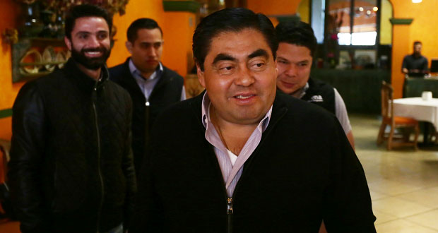 Lástima que Rivera se sume a morenovallistas en Puebla: Barbosa