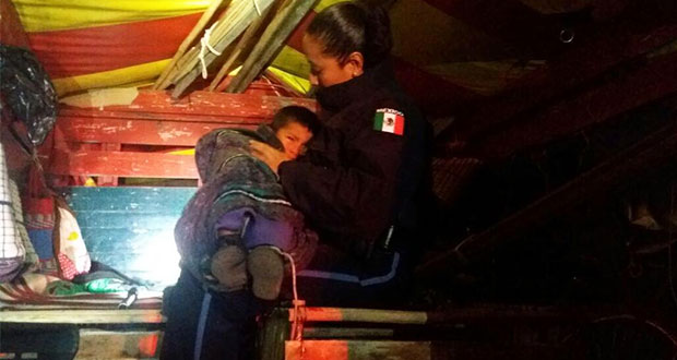 PF rescata a bebé que se estaba en camioneta robada de Xonacatepec