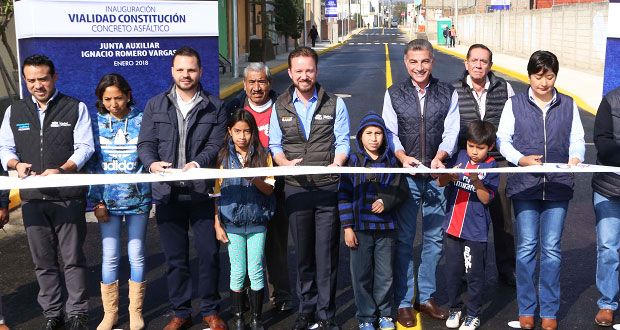Gali y Banck inauguran pavimentaciones en la Romero Vargas