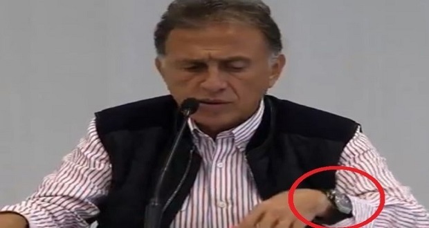 yunes reloj