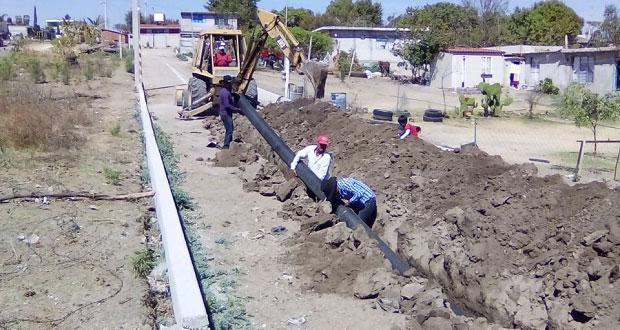 Instalan drenaje en San José el Rincón