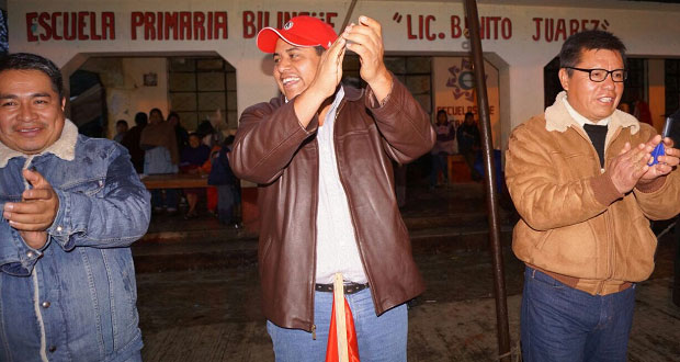 Movimiento Antorchista rehabilita acceso principal de Ocotepec