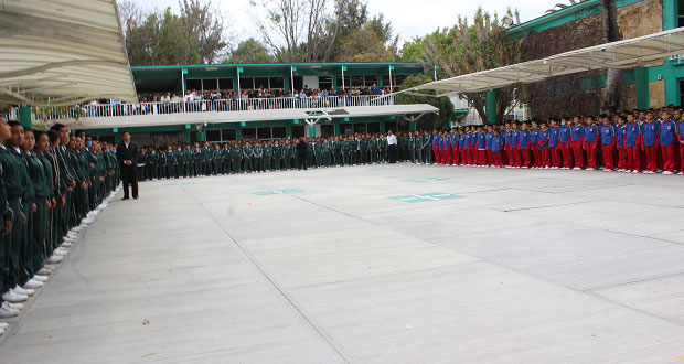 Reconstruyen sanitarios en secundaria Jorge L. Tamayo de Tehuacán