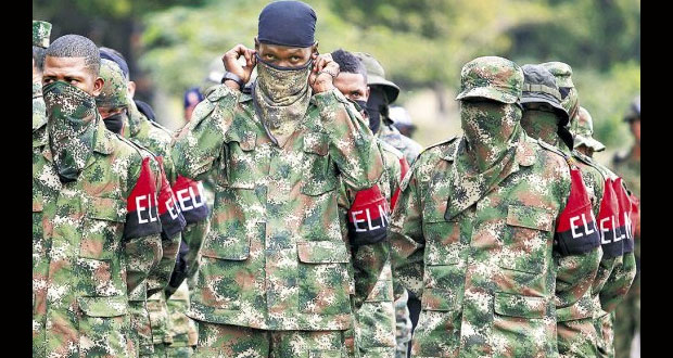 Paramilitares en Colombia llaman a paro por suspensión de diálogo
