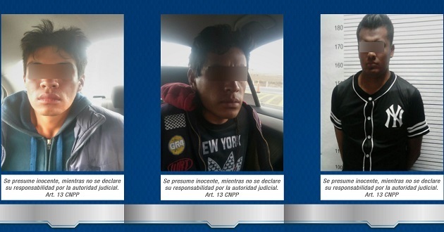 Capturan a tres sujetos por robo de vehículo y autopartes en Puebla. Foto: Especial.