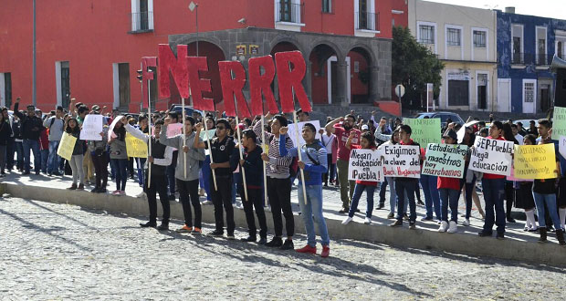 Fnerrr exige que SEP cumpla con mobiliario y plazas docentes