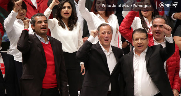 Con presencia de Ochoa y Meade, PRI aprueba a Doger como candidato