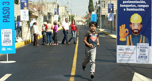 Entregan pavimentación de calle en Ampliación Guadalupe Hidalgo