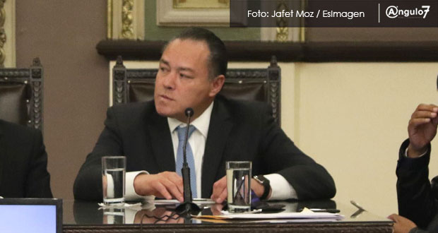 Enfrentan proceso penal solo 5 de 43 funcionarios sancionados en Puebla