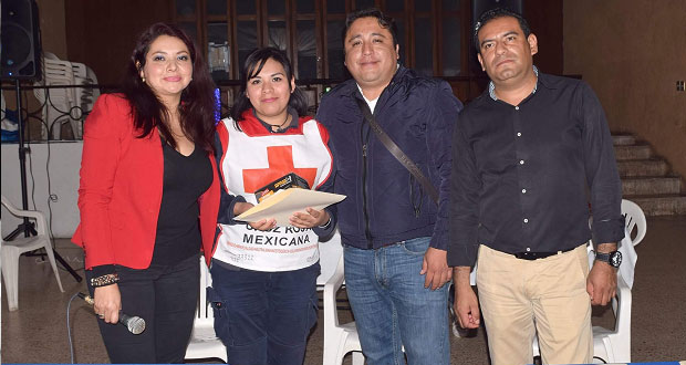 Antorchistas reconocen labor de grupos de rescate en Huauchinango