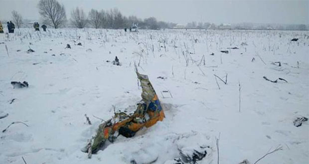 Mueren 71 tras caída de avión comercial en Rusia