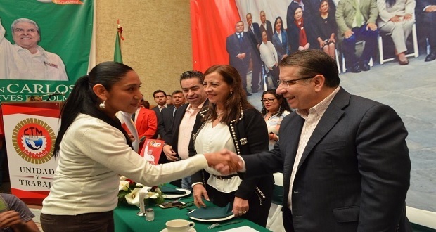 El candidato Enrique Doger Guerrer demanda al INE atender posibles irregularidades en campañas. Foto: Twitter/@EnriqueDogerPue