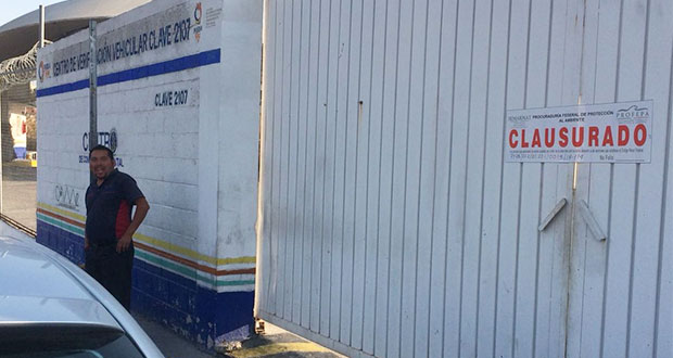 14 de los 17 verificentros de Puebla, clausurados
