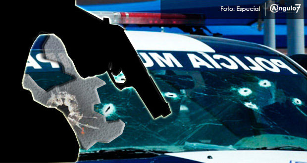 Delincuentes roban armas y patrulla a municipales de Cuetzalan