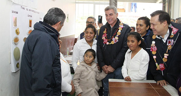 Inauguran rehabilitación de Casa del Niño Indígena en Xochiapulco