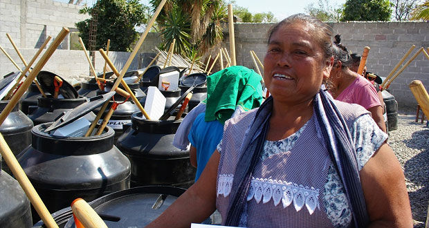Sagarpa entrega 178 huertos a familias de Ajalpan y Chilac