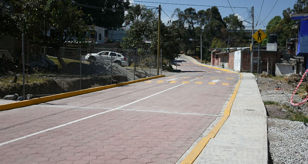 Inauguran adoquinamiento de calle “Del Río” en Atlixco