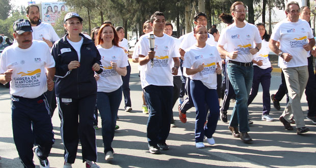 Banck da inicio a recorrido de antorcha para Olimpiadas Especiales