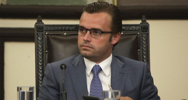 Albizuri renuncia a SIMT para buscar diputación federal por PAN