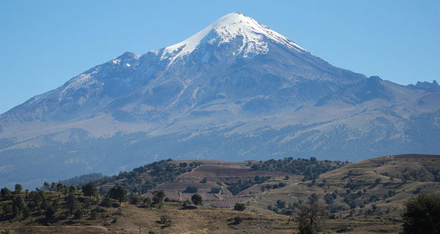 INAH halla posible adoratorio prehispánico en el Pico de Orizaba