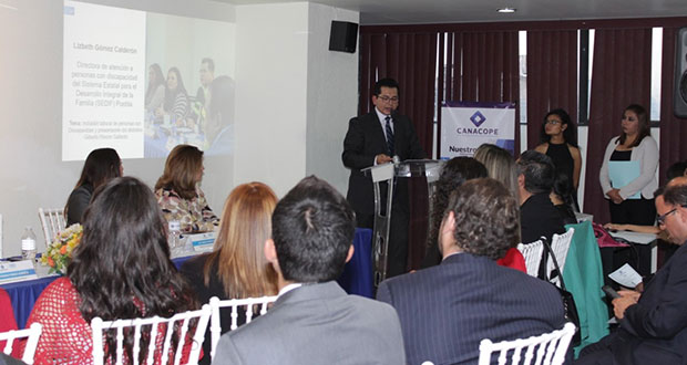 Reeligen a Erik Navarro como presidente de Canacope