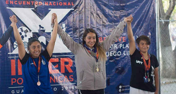 Universidad de Amozoc destaca en encuentro deportivo nacional