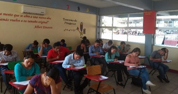 Docentes compiten rumbo a Espartaqueada Nacional de Matemáticas