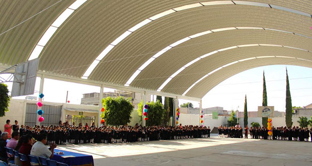 Inauguran techado en primaria “Club Rotario” en Tehuacán