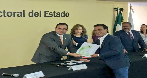 Michel Chaín Carrillo se registra como candidato del PVEM a la gubernatura de Puebla. Foto: Ángulo 7