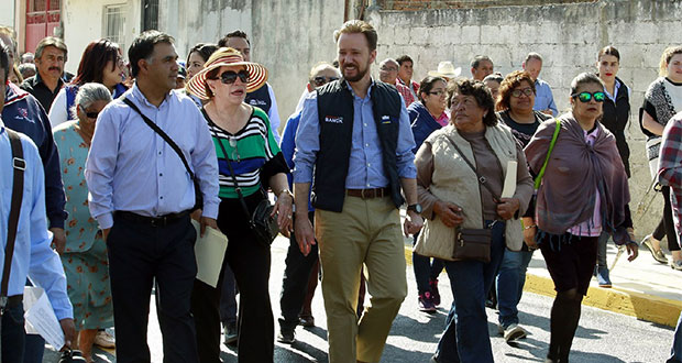 Entregan vialidad pavimentada a vecinos de Romero Vargas