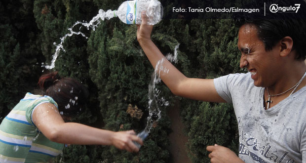 Multas de hasta $4,800 a poblanos que desperdicien agua en Sábado de Gloria