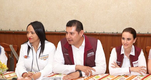 Candidatos en Puebla prefieren descalificar que proponer: Armenta