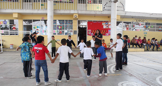 Antorcha da taller para prevenir delito en escuela de Ocoyucan