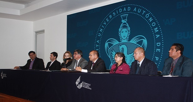 BUAP y universidades presentan a candidatos a gubernatura agenda en ciencia