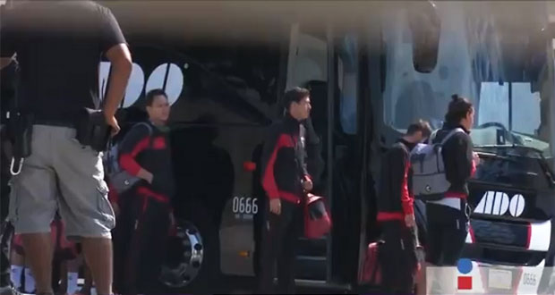 Graban en Puebla cuarta temporada de “Club de Cuervos”