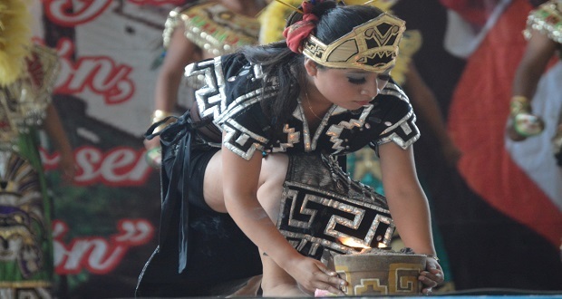 Huitzilan muestra talento en concurso de danza