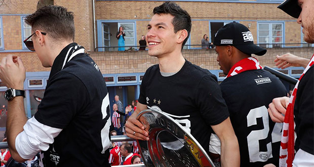 “Chucky” Lozano y PSV se coronan campeones de la liga holandesa