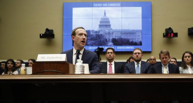 Facebook también recopila datos de personas sin cuenta: Zuckerberg
